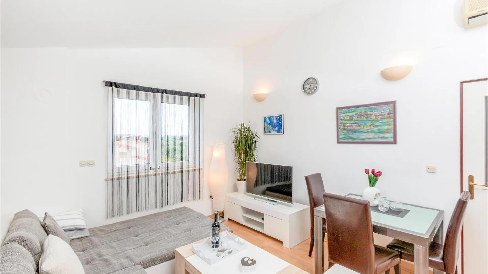 1 Bedroom Cozy Apartment In Fazana